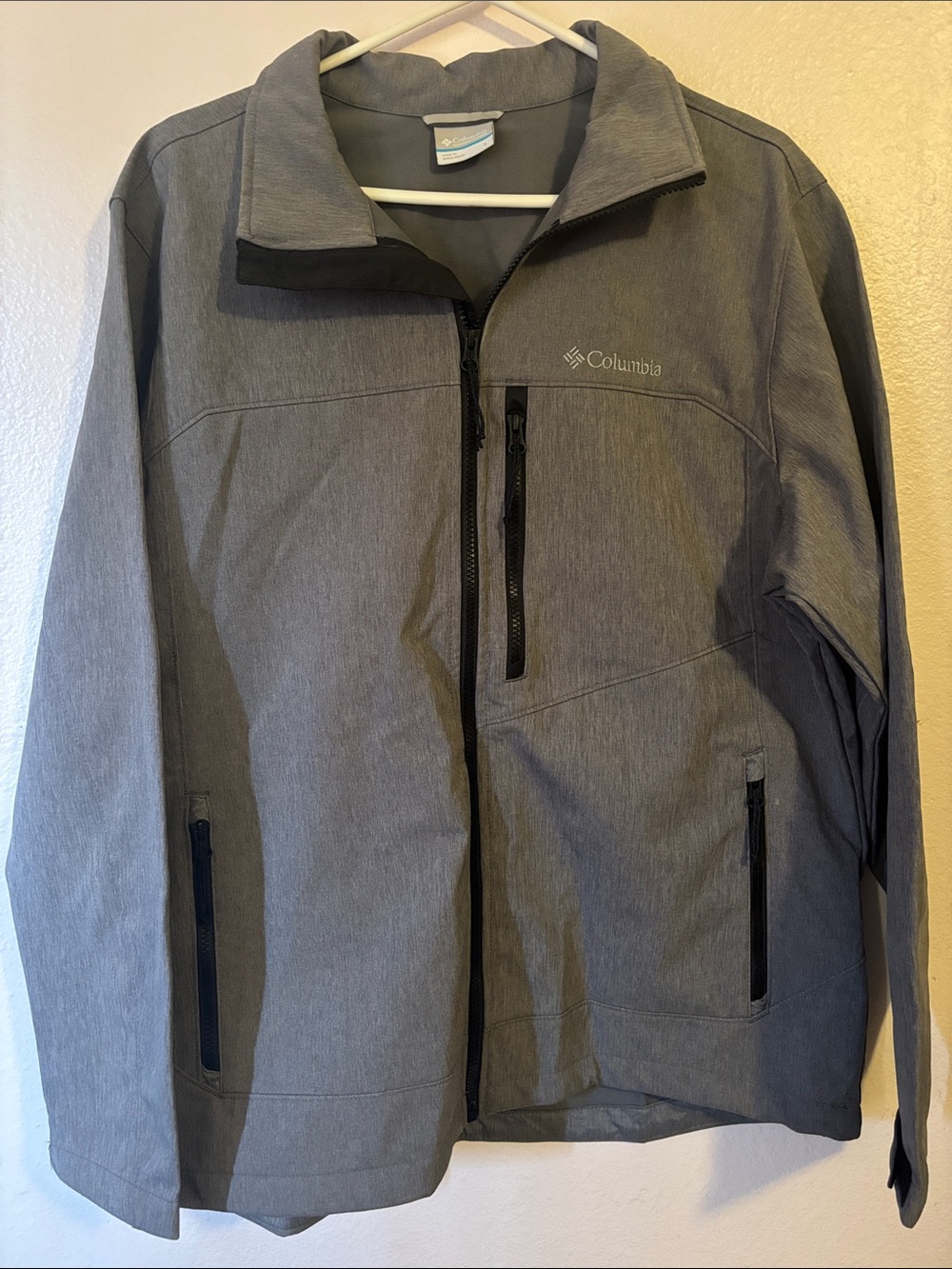 Columbia Men's Gray Softshell Performance Jacket, Size L Full Zip